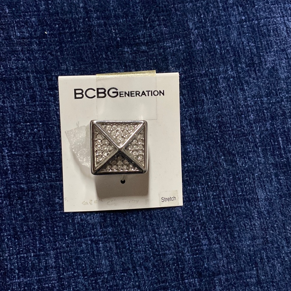 2/$20 New BCBG Stretch Ring with Rhinestones Vaulted Angles